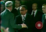 Image Le président Nixon au revoir Washington DC USA, 1974, de la seconde 31 séquences d'archives historiques vidéo 65675057468