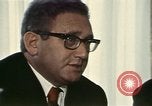 Standbild Paris Friedensgespräche Yvelines Frankreich, 1973, aus Sekunde 44 historischem Filmmaterial Videoclip 65675057496