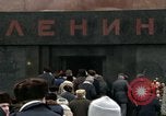 Standbild Lenins Grab Moskau Russland Sowjetunion, 1972, aus Sekunde 17 historischem Filmmaterial Videoclip 65675057501