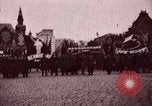 Standbild Bürger Parade Russland Sowjetunion, 1937, aus Sekunde 1 historischem Filmmaterial Videoclip 65675057502