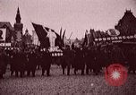 Standbild Bürger Parade Russland Sowjetunion, 1937, aus Sekunde 5 historischem Filmmaterial Videoclip 65675057502