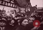 Standbild Bürger Parade Russland Sowjetunion, 1937, aus Sekunde 10 historischem Filmmaterial Videoclip 65675057502