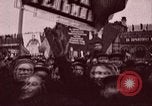 Standbild Bürger Parade Russland Sowjetunion, 1937, aus Sekunde 11 historischem Filmmaterial Videoclip 65675057502
