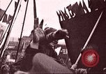 Standbild Bürger Parade Russland Sowjetunion, 1937, aus Sekunde 13 historischem Filmmaterial Videoclip 65675057502