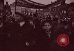 Standbild Bürger Parade Russland Sowjetunion, 1937, aus Sekunde 15 historischem Filmmaterial Videoclip 65675057502
