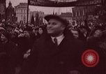 Standbild Bürger Parade Russland Sowjetunion, 1937, aus Sekunde 16 historischem Filmmaterial Videoclip 65675057502