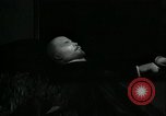 Standbild Wladimir Iljitsch Lenin Grab Moskau Russland Sowjetunion, 1972, aus Sekunde 24 historischem Filmmaterial Videoclip 65675057504