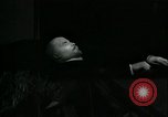 Standbild Wladimir Iljitsch Lenin Grab Moskau Russland Sowjetunion, 1972, aus Sekunde 25 historischem Filmmaterial Videoclip 65675057504