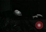 Standbild Wladimir Iljitsch Lenin Grab Moskau Russland Sowjetunion, 1972, aus Sekunde 27 historischem Filmmaterial Videoclip 65675057504