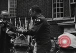 Standbild Helden Tag Philadelphia Pennsylvania USA, 1945, aus Sekunde 32 historischem Filmmaterial Videoclip 65675057506