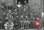 Standbild Konzentrationslager Linz Österreich, 1945, aus Sekunde 19 historischem Filmmaterial Videoclip 65675057508