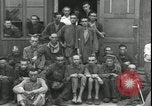 Standbild Konzentrationslager Linz Österreich, 1945, aus Sekunde 25 historischem Filmmaterial Videoclip 65675057508