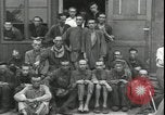 Standbild Konzentrationslager Linz Österreich, 1945, aus Sekunde 27 historischem Filmmaterial Videoclip 65675057508