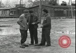Standbild amerikanische Soldaten Linz Österreich, 1945, aus Sekunde 5 historischem Filmmaterial Videoclip 65675057509