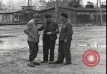 Standbild amerikanische Soldaten Linz Österreich, 1945, aus Sekunde 6 historischem Filmmaterial Videoclip 65675057509