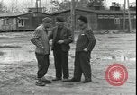 Standbild amerikanische Soldaten Linz Österreich, 1945, aus Sekunde 7 historischem Filmmaterial Videoclip 65675057509