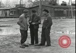 Standbild amerikanische Soldaten Linz Österreich, 1945, aus Sekunde 31 historischem Filmmaterial Videoclip 65675057509