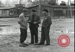 Standbild amerikanische Soldaten Linz Österreich, 1945, aus Sekunde 37 historischem Filmmaterial Videoclip 65675057509