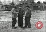 Standbild amerikanische Soldaten Linz Österreich, 1945, aus Sekunde 40 historischem Filmmaterial Videoclip 65675057509