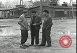 Standbild amerikanische Soldaten Linz Österreich, 1945, aus Sekunde 52 historischem Filmmaterial Videoclip 65675057509
