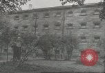 Standbild Nürnberger Prozeß Gefängniszellen Deutschland, 1945, aus Sekunde 3 historischem Filmmaterial Videoclip 65675057514