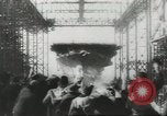 Standbild USS Ticonderoga einer Zeremonie Newport News Virginia USA, 1944, aus Sekunde 47 historischem Filmmaterial Videoclip 65675057517