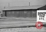 Standbild IX Corps Training Center United States USA, 1943, aus Sekunde 27 historischem Filmmaterial Videoclip 65675057525
