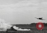 Standbild Kampffahrzeuge dekontamination Maryland United States USA, 1942, aus Sekunde 21 historischem Filmmaterial Videoclip 65675057537