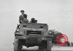 Standbild Kampffahrzeuge dekontamination Maryland United States USA, 1942, aus Sekunde 28 historischem Filmmaterial Videoclip 65675057537