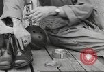 Standbild Kampffahrzeuge dekontamination Maryland United States USA, 1942, aus Sekunde 25 historischem Filmmaterial Videoclip 65675057538