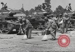 Standbild Kampffahrzeuge dekontamination Maryland United States USA, 1942, aus Sekunde 58 historischem Filmmaterial Videoclip 65675057538