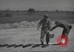 Image de destruction de munitions United States USA, 1959, de la seconde 7 séquences d'archives historiques vidéo 65675057544