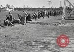 Standbild Army Air Corps Rekruten in der Grundausbildung Saint Petersburg Florida USA, 1942, aus Sekunde 11 historischem Filmmaterial Videoclip 65675057548