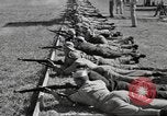 Standbild Army Air Corps Rekruten in der Grundausbildung Saint Petersburg Florida USA, 1942, aus Sekunde 26 historischem Filmmaterial Videoclip 65675057548