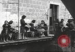 Standbild Quartiermeister Korps Italien, 1945, aus Sekunde 42 historischem Filmmaterial Videoclip 65675057552