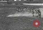 Standbild Gas attack Training für US Army Ersten Weltkrieg United States USA, 1917, aus Sekunde 13 historischem Filmmaterial Videoclip 65675057560