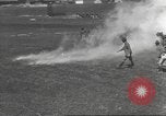 Standbild Gas attack Training für US Army Ersten Weltkrieg United States USA, 1917, aus Sekunde 24 historischem Filmmaterial Videoclip 65675057560