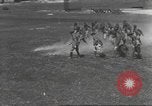 Standbild Gas attack Training für US Army Ersten Weltkrieg United States USA, 1917, aus Sekunde 26 historischem Filmmaterial Videoclip 65675057560