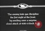Standbild Gas attack Training für US Army Ersten Weltkrieg United States USA, 1917, aus Sekunde 62 historischem Filmmaterial Videoclip 65675057560