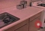 Standbild HUD Wald Höhen Housing Project Mississippi United States USA, 1966, aus Sekunde 60 historischem Filmmaterial Videoclip 65675057576