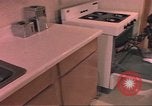 Standbild HUD Wald Höhen Housing Project Mississippi United States USA, 1966, aus Sekunde 61 historischem Filmmaterial Videoclip 65675057576