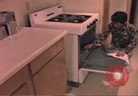 Standbild HUD Wald Höhen Housing Project Mississippi United States USA, 1966, aus Sekunde 62 historischem Filmmaterial Videoclip 65675057576