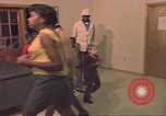 Standbild Housing Project  Mississippi United States USA, 1967, aus Sekunde 13 historischem Filmmaterial Videoclip 65675057577