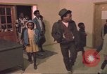 Standbild Housing Project  Mississippi United States USA, 1967, aus Sekunde 20 historischem Filmmaterial Videoclip 65675057577