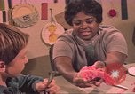 Standbild Housing Project  Mississippi United States USA, 1967, aus Sekunde 48 historischem Filmmaterial Videoclip 65675057577