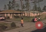 Standbild HUD Housing Project Mississippi United States USA, 1967, aus Sekunde 3 historischem Filmmaterial Videoclip 65675057578