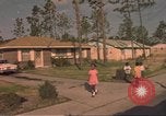 Standbild HUD Housing Project Mississippi United States USA, 1967, aus Sekunde 19 historischem Filmmaterial Videoclip 65675057578