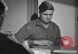 Standbild Zweiten Weltkrieg psychiatrische Opfer Brentwood New York USA, 1948, aus Sekunde 7 historischem Filmmaterial Videoclip 65675057581