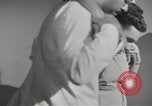 Standbild psychiatrische Betreuung von Zweiten Weltkrieg Opfer Brentwood New York USA, 1948, aus Sekunde 23 historischem Filmmaterial Videoclip 65675057587