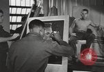 Standbild Ergotherapie Zweiten Weltkrieg geistige Opfer Brentwood New York USA, 1948, aus Sekunde 10 historischem Filmmaterial Videoclip 65675057588